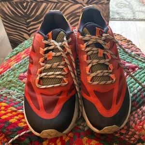 Merrell Men's Orange and Black Athletic Shoes, like new!